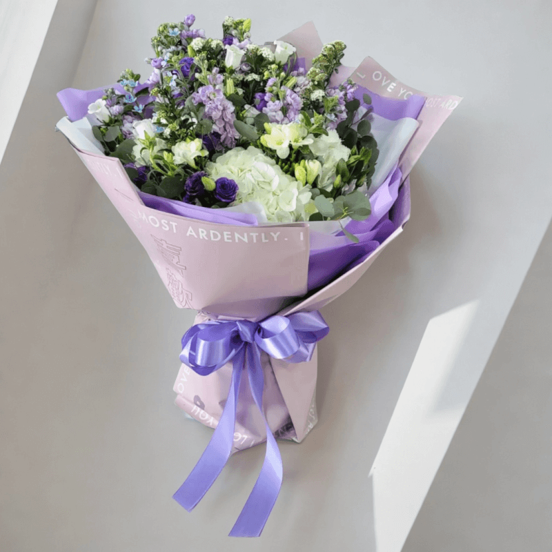 鮮花花束 (繡球花、日本謝香、香雪蘭、桔梗、尤加利葉及襯花) [GF00152]