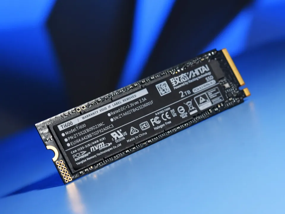 ZhiTai 致態長江存儲致態Ti600 1TB PCIe 4.0 x 4, NVMe 2.0 M.2 SSD