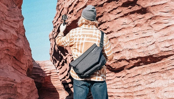 NIID R1 Mega multifunctional carry-on bag can hold 14