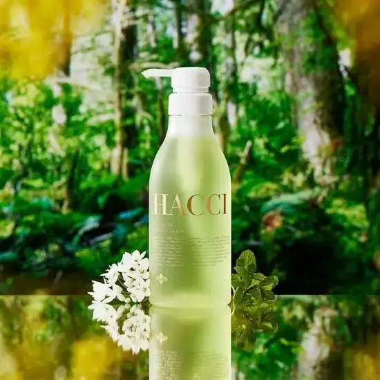 HACCI Bee Body Wash Bee Hug 385ml - Morning Shade | YOHO